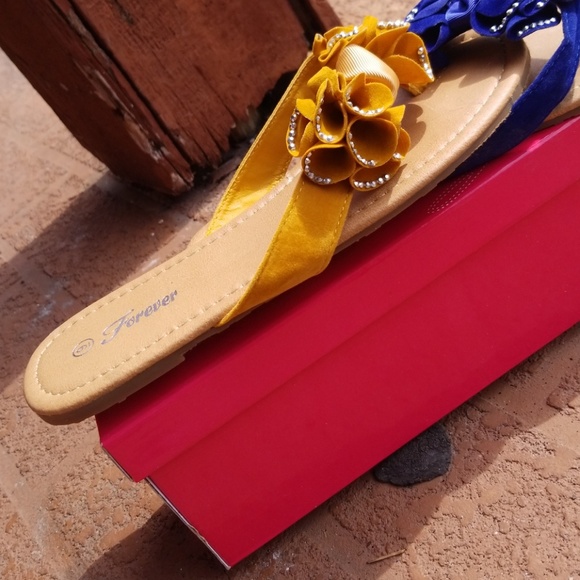 Sandals - Picture 4 of 5